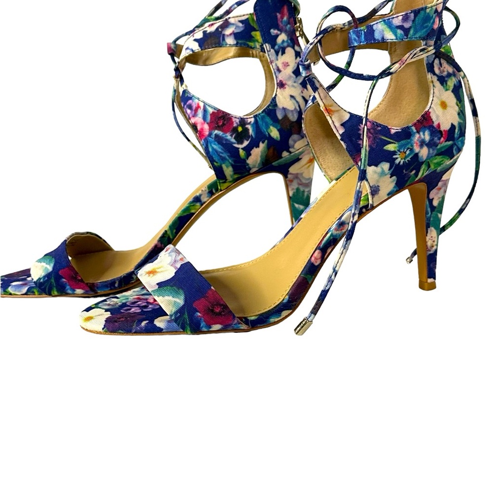 Vince Camoto Flower Print Stilletto Heels That Tie At Ankles Size 10M